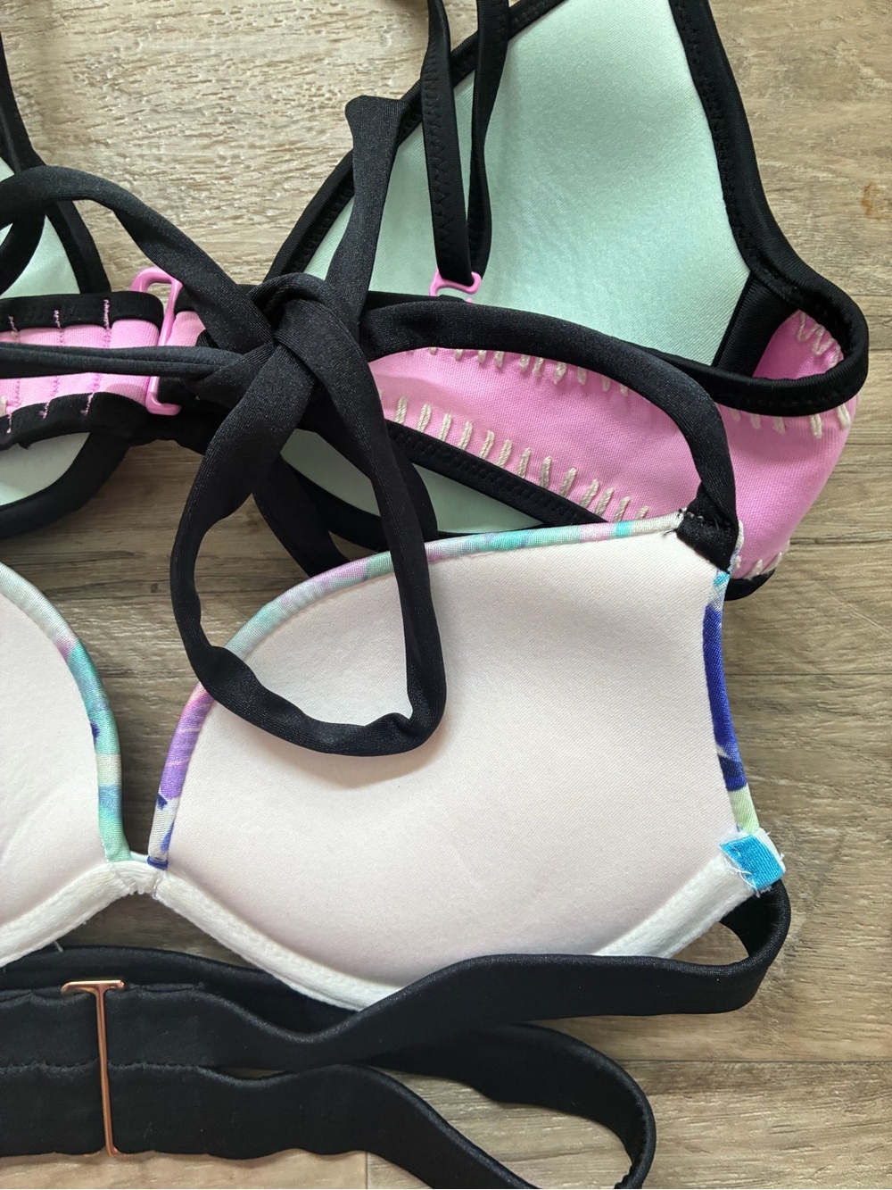 Victoria Secret 2 Push Up Bikini Swim Tops The Flirt Hottie Halter - Picture 5 of 12